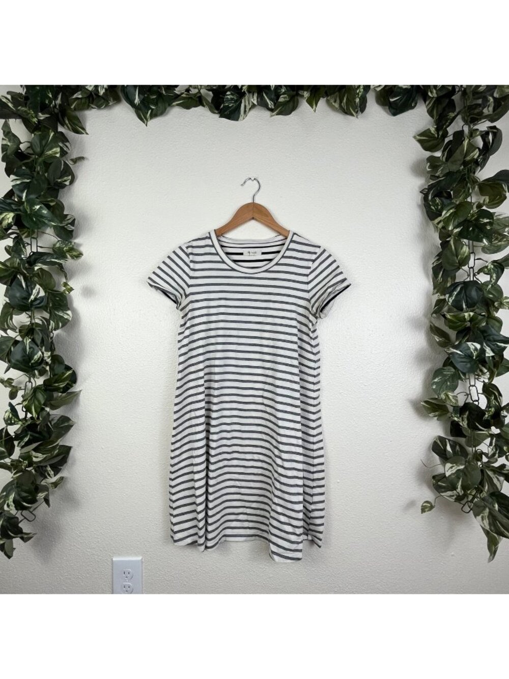 Madewell Short Sleeve Striped Retreat Midi Dress White Grey Women’s Size XS